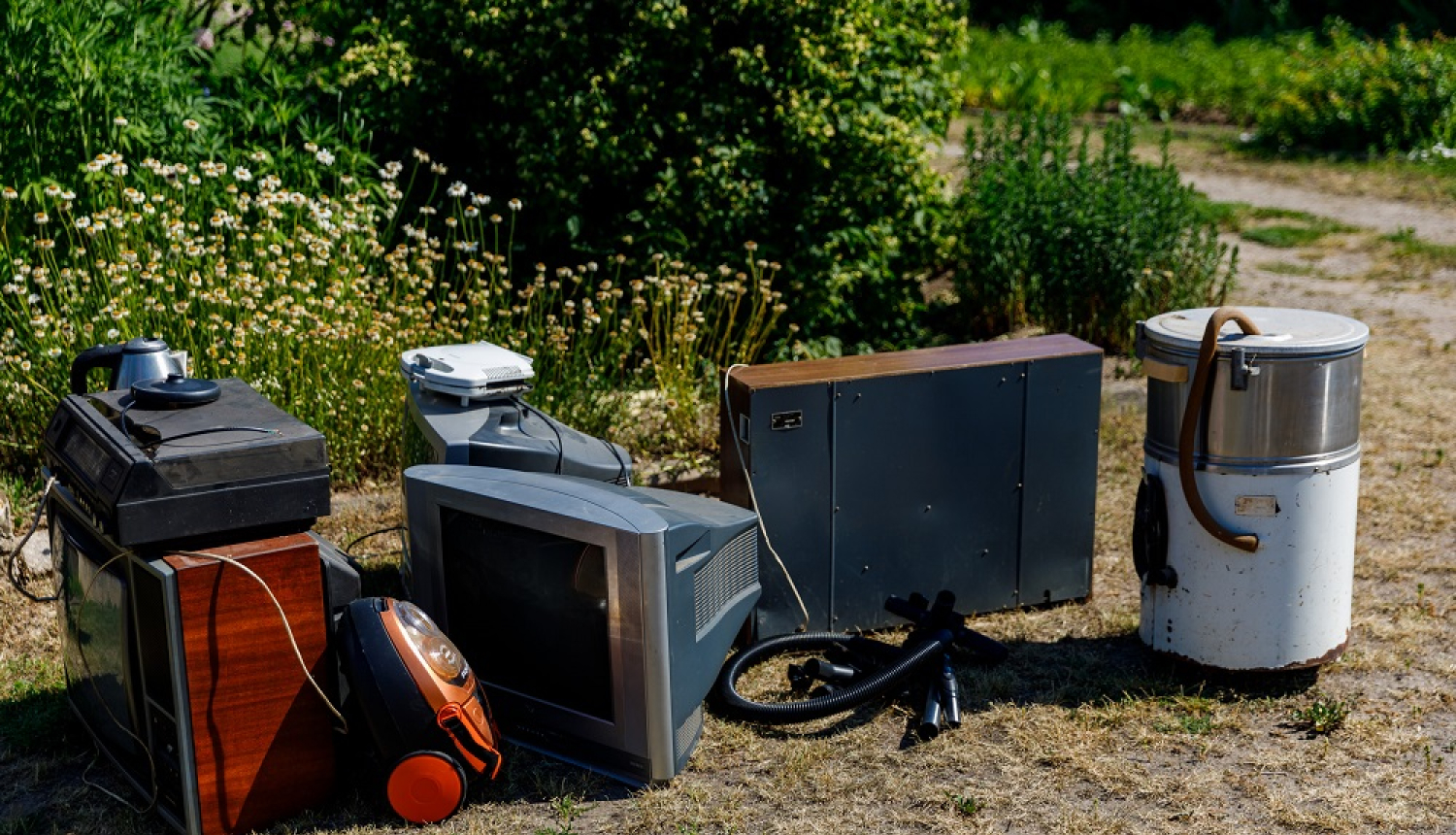 Ilustratīvs foto ar sadziīves tehniku