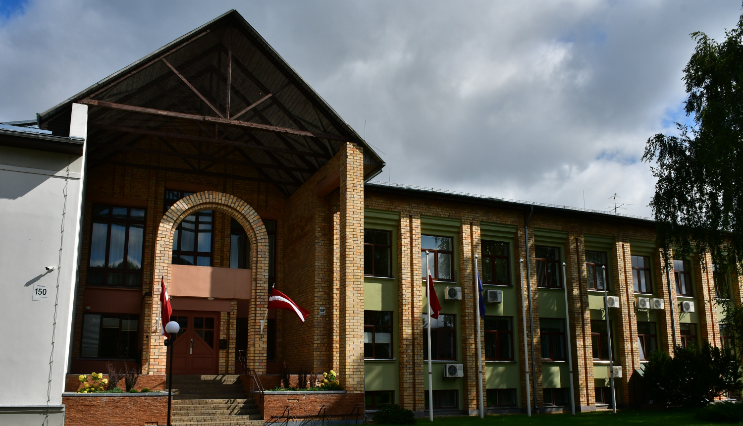 Jēkabpils novada domes ēka Jēkabpilī, Rīgas ielā 150A