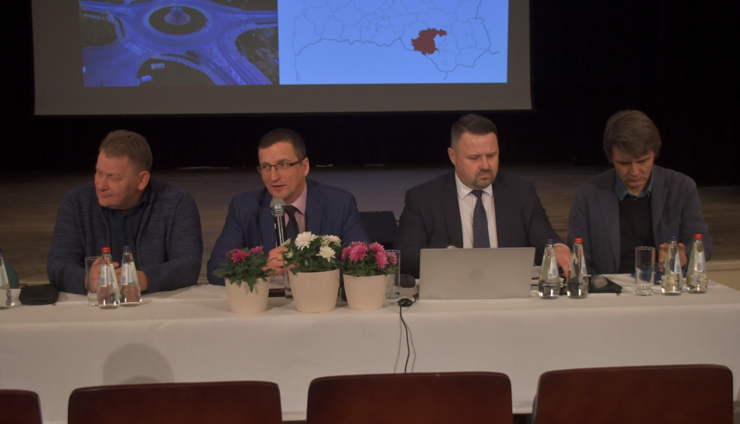 A.Vasilis, R.Ragainis, K.Stars, U.Skreivers