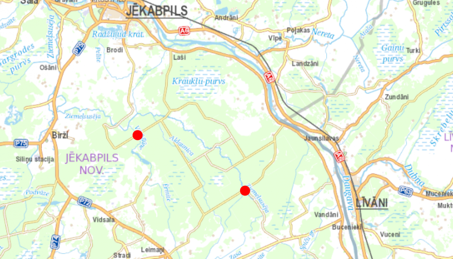 Karte ar atzīmētiem diviem tiltiem mežu teritorijā