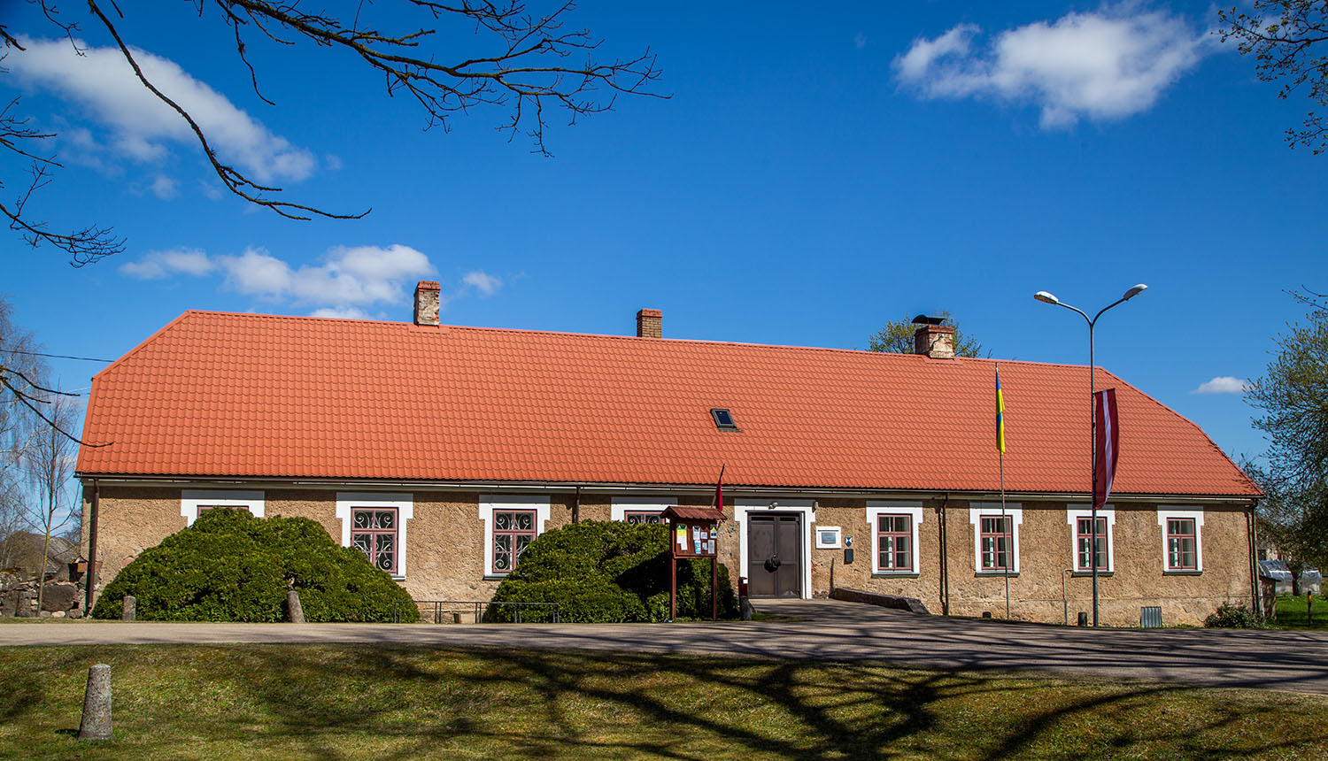 Asares pagasta pārvaldes ēka