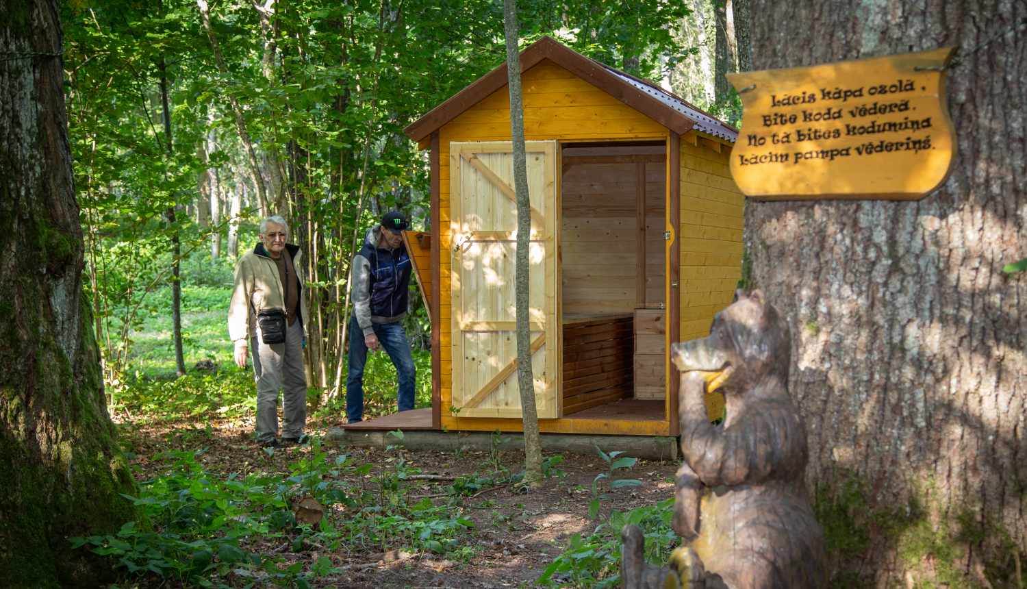 Bišu namiņš Zasas muižas parkā