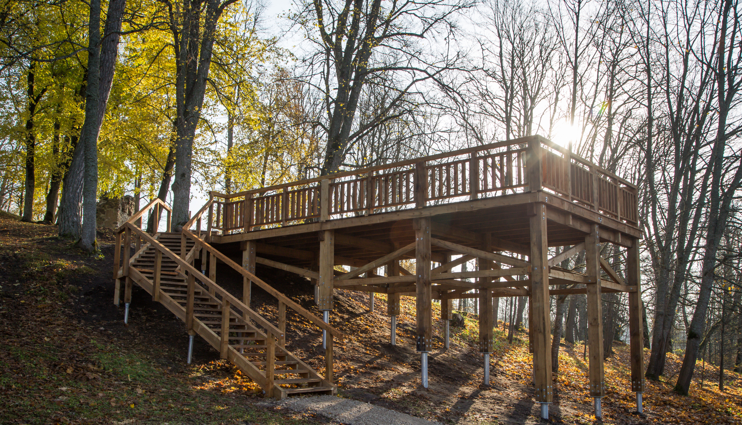 Skatu platforma Zasas muižas parkā