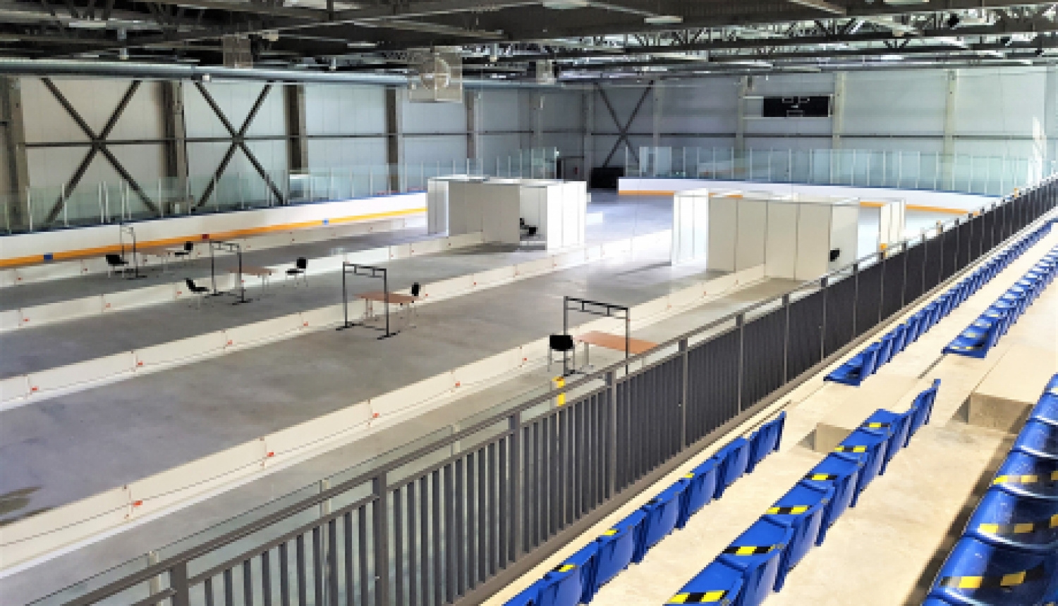 Jēkabpils sporta hallē atvērts liela mēroga vakcinācijas punkts