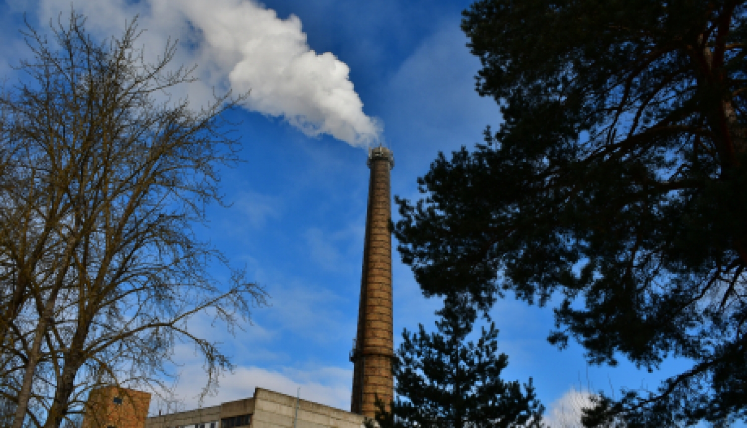 Februārī, salīdzinot ar janvāri, nedaudz mazāki apkures rēķini