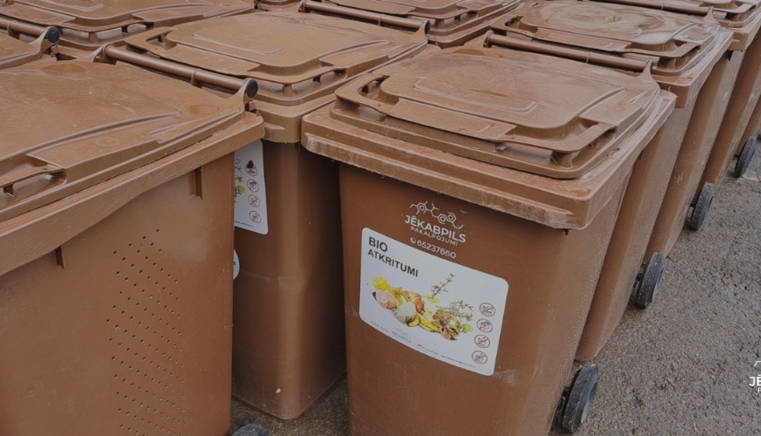 Bioloģisko atkritumu šķirošanas konteineri