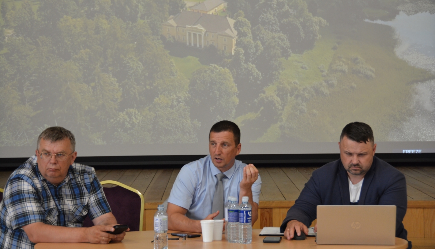 Vanags, Ragainis, Stars