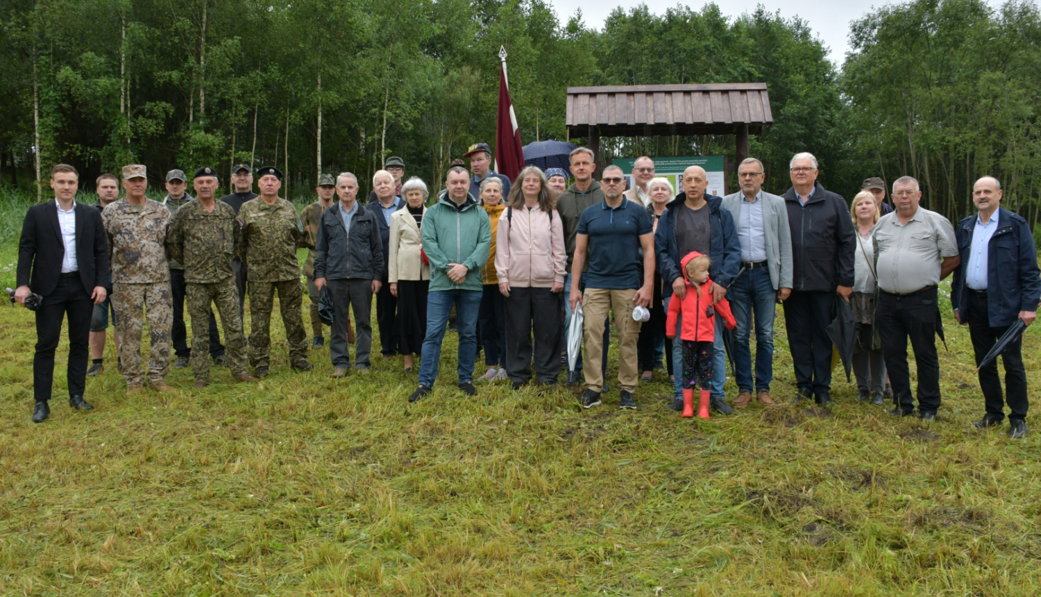 Vilkupes partizānu stenda atklāšana