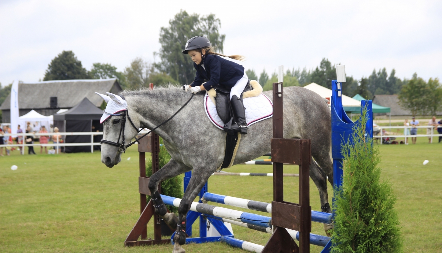 Sporta kluba “Mīļdzīvnieku biedrība” treniņsacensības konkurā Krustpils pagasta “Līčos” 