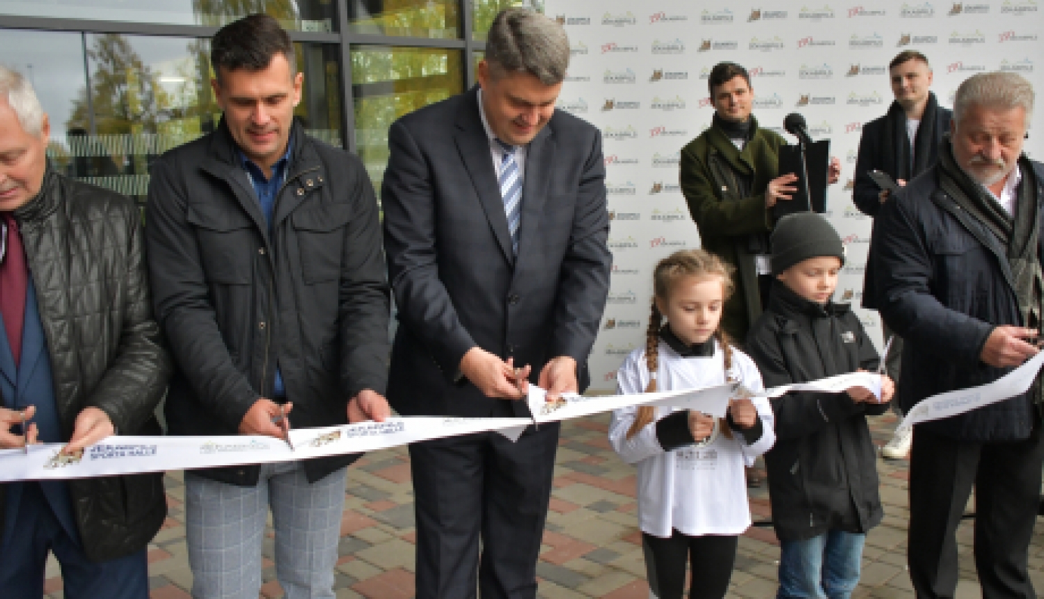 Atklāj jaunuzbūvēto Jēkabpils sporta halli