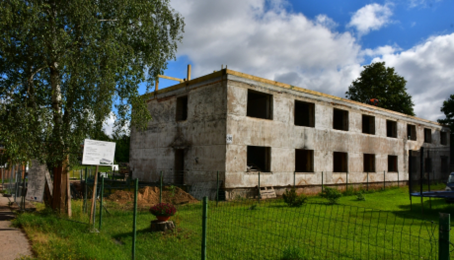 Būvsapulcē informē par būvdarbu gaitu Brīvības ielā 286A