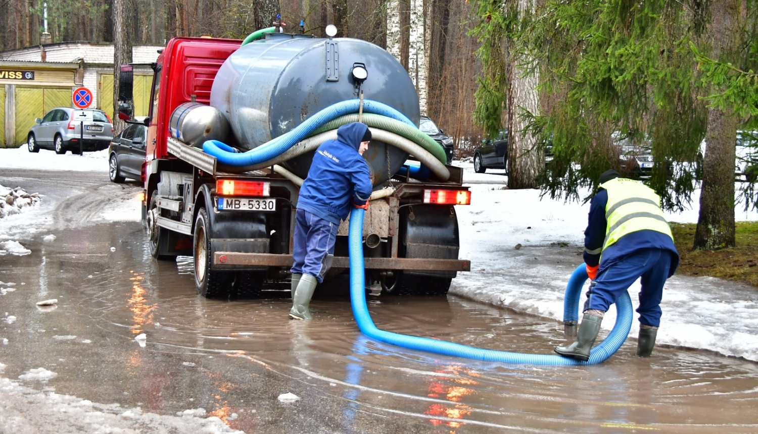 Ūdens atsūknēšana