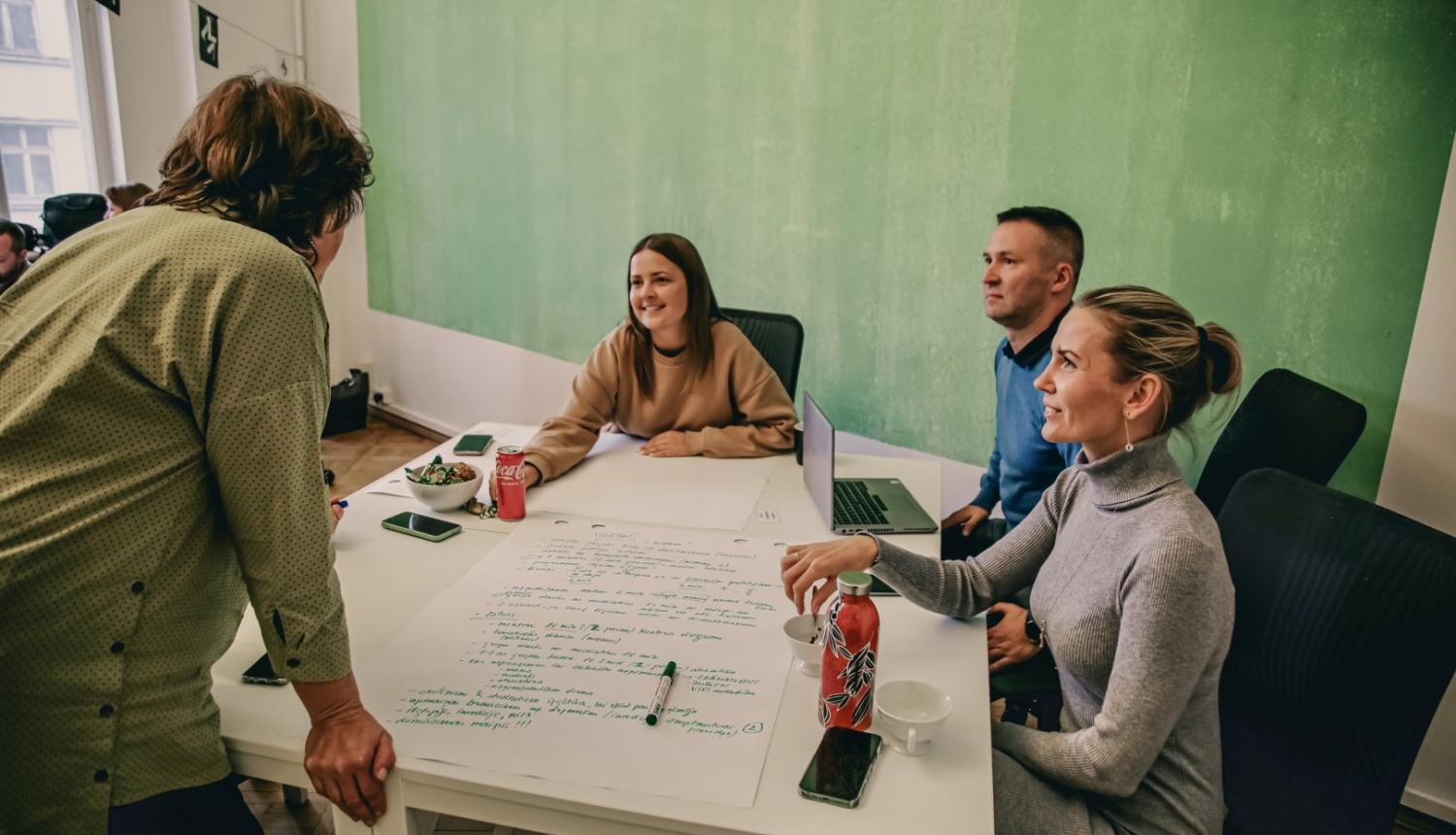 Jaunie uzņēmēji izglītojas