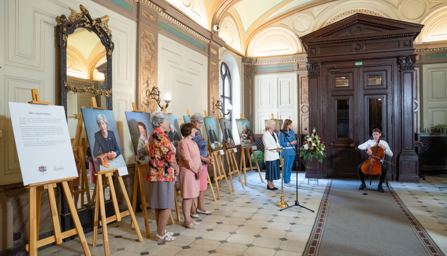 Izstādes atklāšana "Mēs atgriezāmies" Saeimā