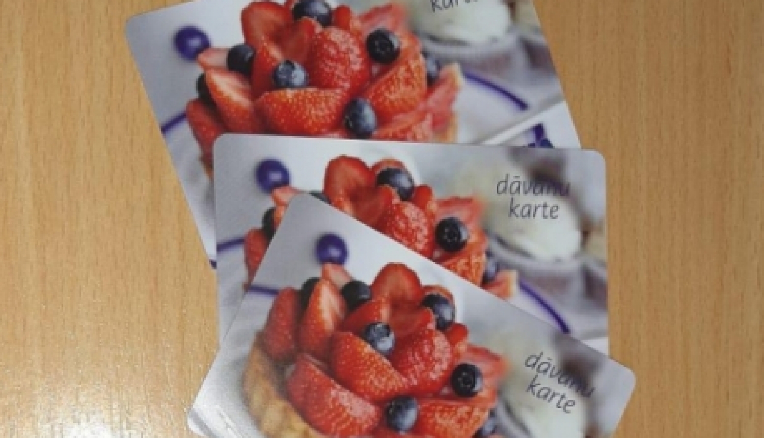 Informāciju par dāvanu karšu/kuponu papildināšanu