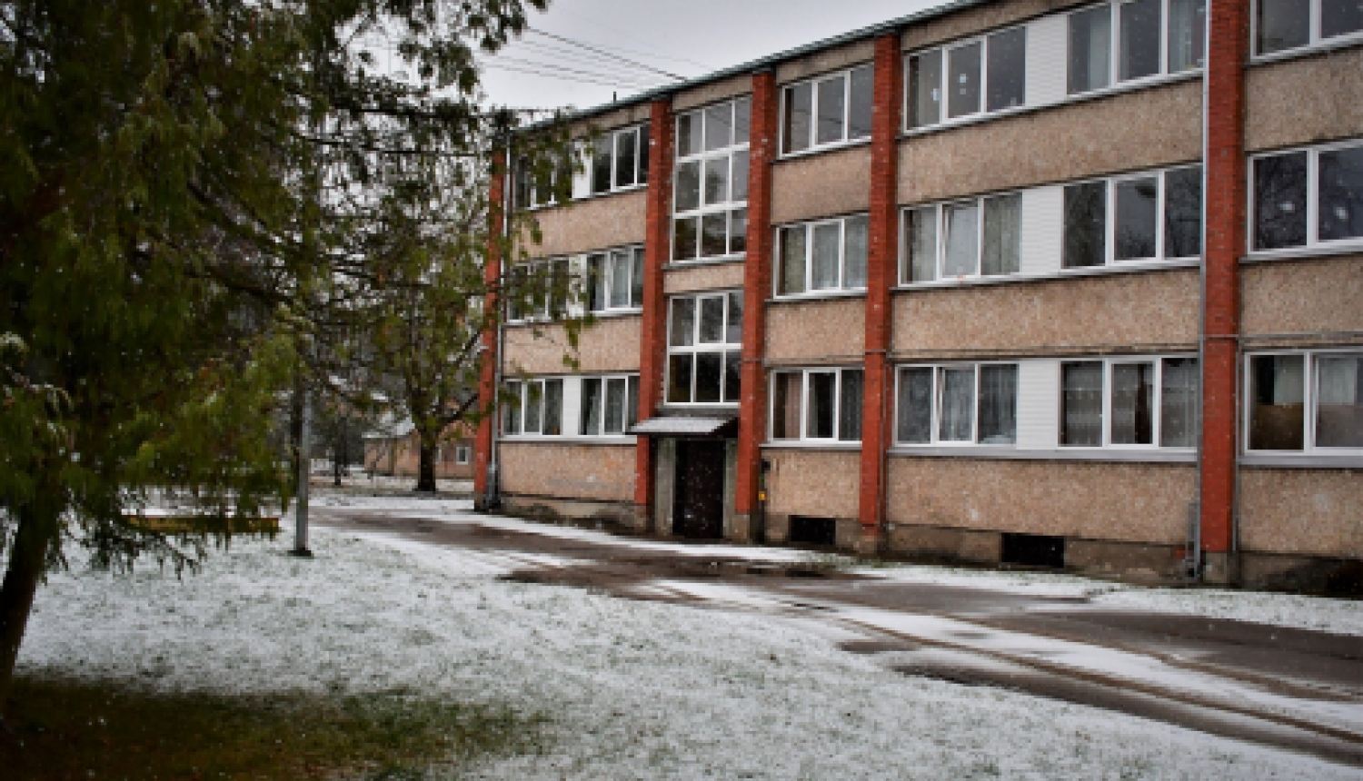 Apseko sociālo māju Kaļķu ielā 1