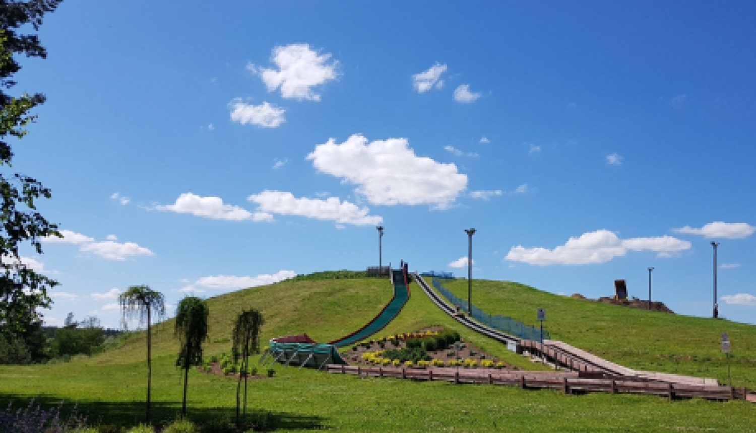Jēkabpils kameršļūkšanas kalna darba laiks Līgo svētku nedēļā