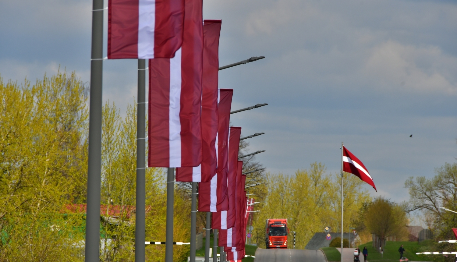 Jēkabpils tilts pār Daugavu