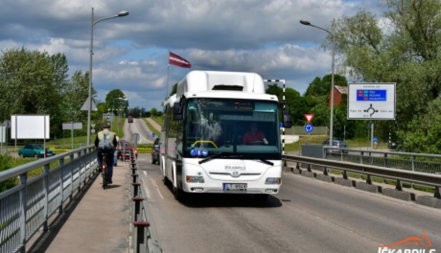 Sakarā ar vilcienu kustības sarakstu izmaiņām no 28.marta noteiktas izmaiņas Jēkabpils 5.maršruta autobusa atiešanas laikos