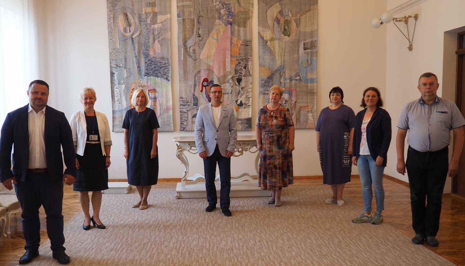 Vadība tiekas ar arodbiedrībām