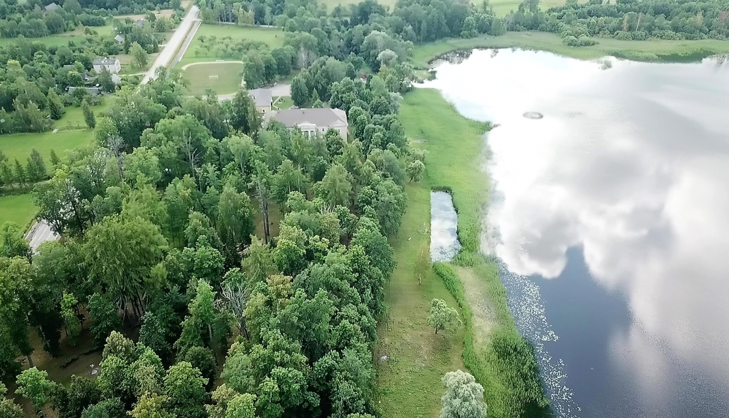 Marinzejas  ezera krasts