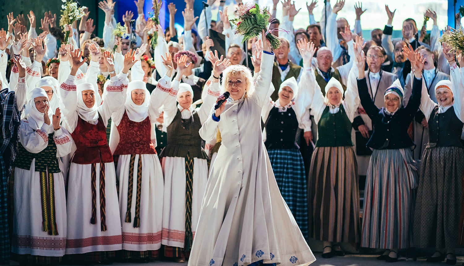 "Sēlija rotā" Ābeļu brīvdabas estrādē