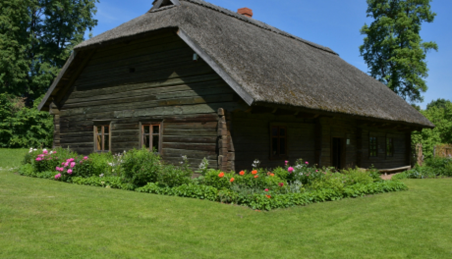 Vasaras radošās darbnīcas„ 350 soļi savā pilsētā”