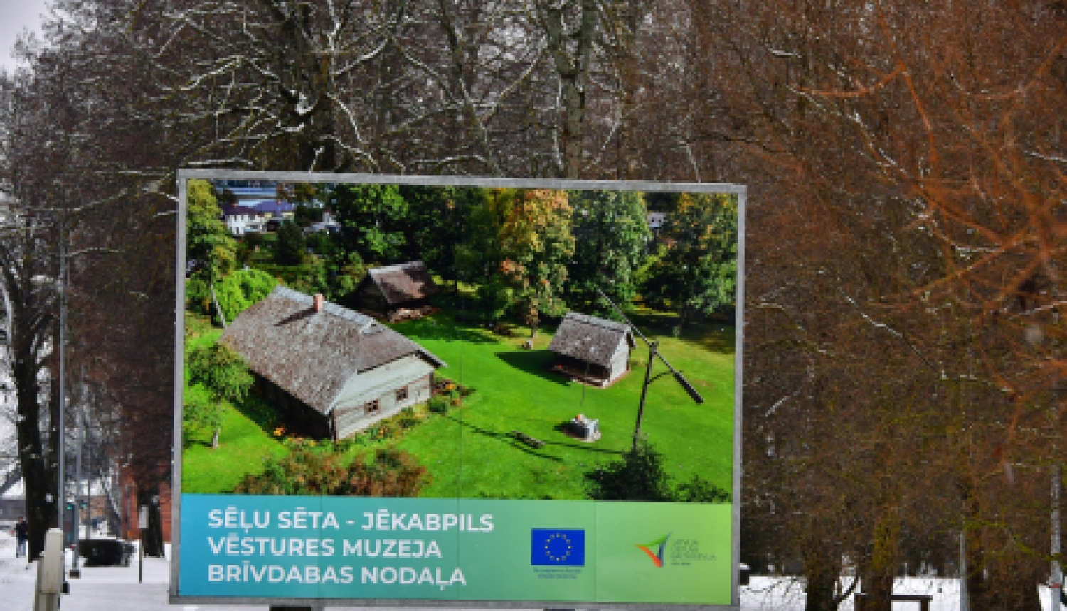 Jēkabpilī uzstādīti pieci lielformāta stendi