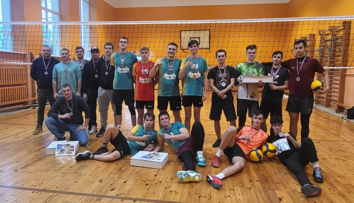 Volejbolistu kopbilde