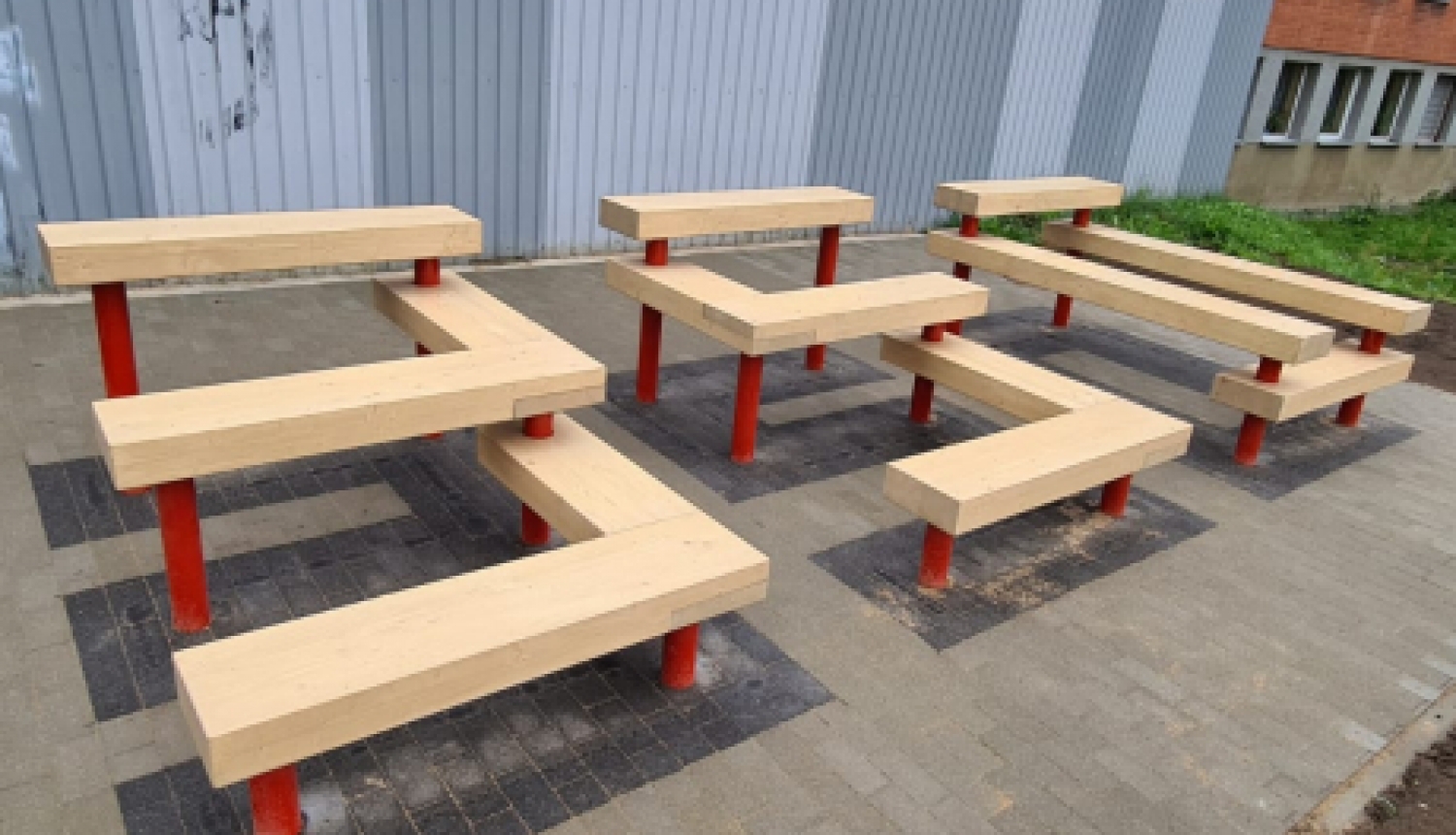 Uzstādīts jauns vides objekts – soliņš “350”